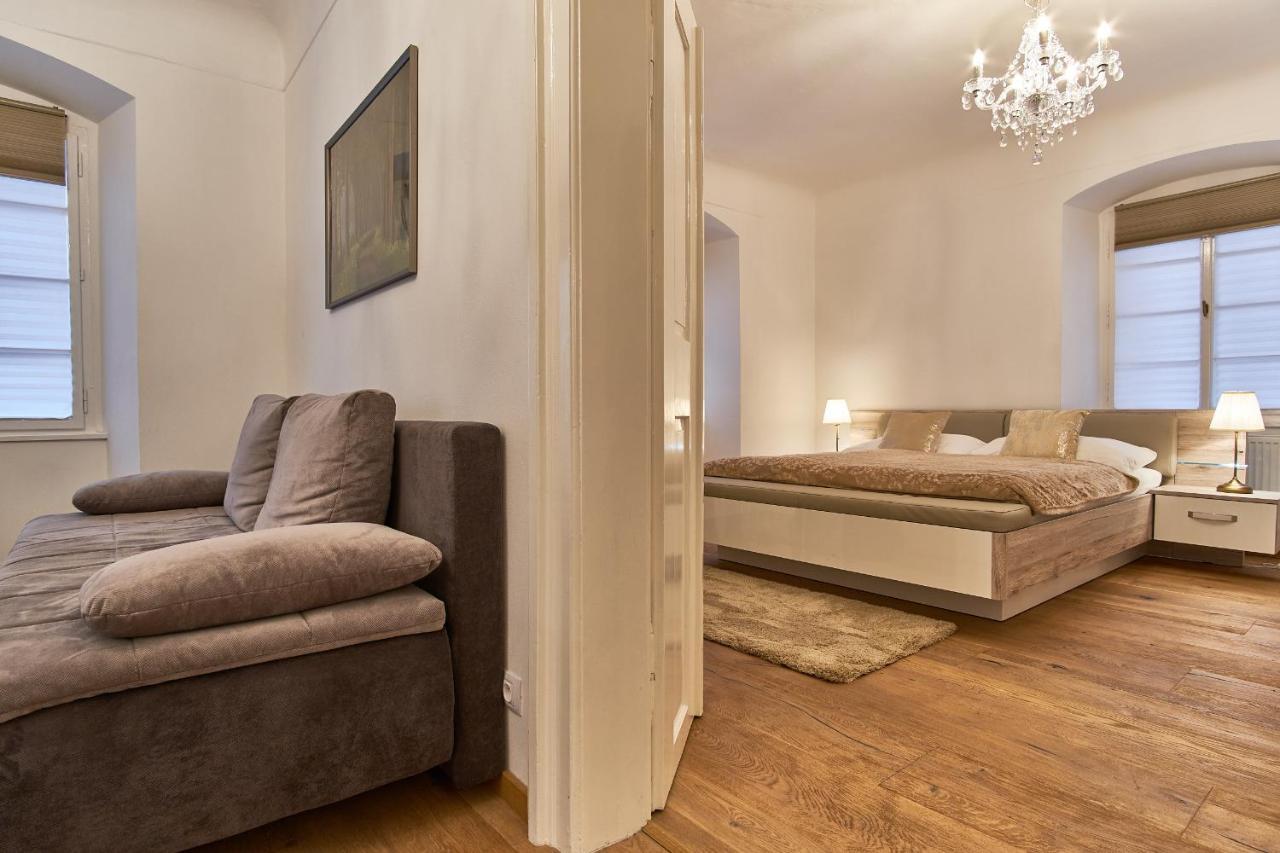 Charles Bridge Royal Appartement